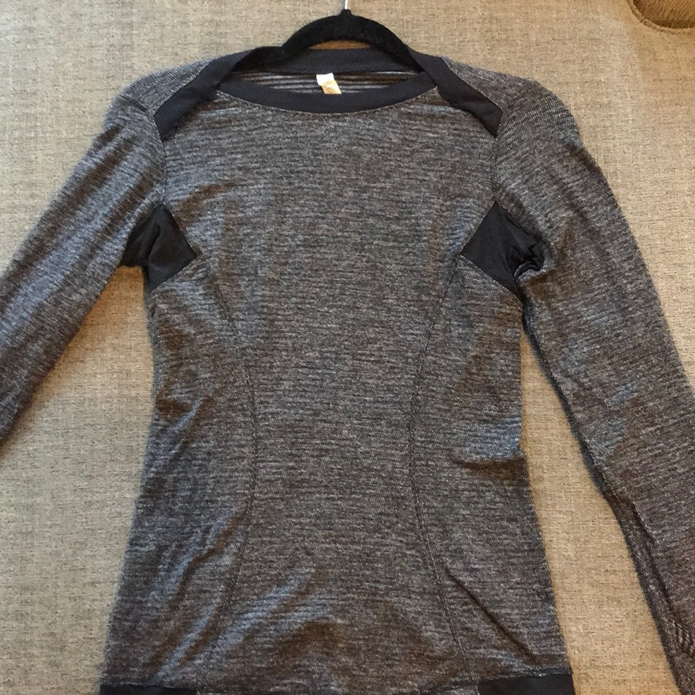 Lululemon long sleeve top